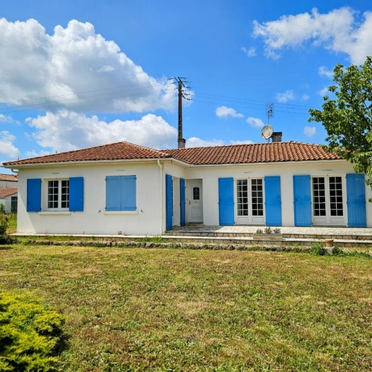 AGENCE IMMOBILIERE DE L'HOTEL DE VILLE : Maison / Villa | AIGREFEUILLE-D'AUNIS (17290) | 100.00m2 | 283 500 € AGENCE IMMOBILIERE DE L'HOTEL DE VILLE : Maison / Villa | AIGREFEUILLE-D'AUNIS (17290) | 100.00m2 | 283 500 €